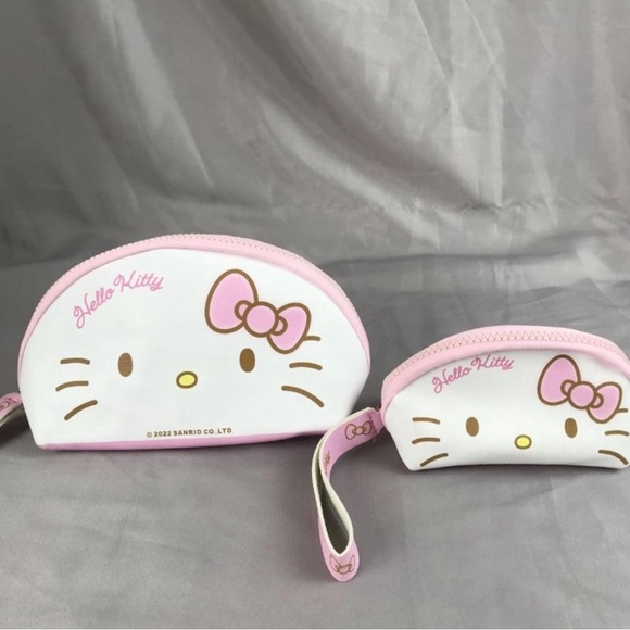 NEW Hello Kitty Wristlet Set - Picture 2 of 7